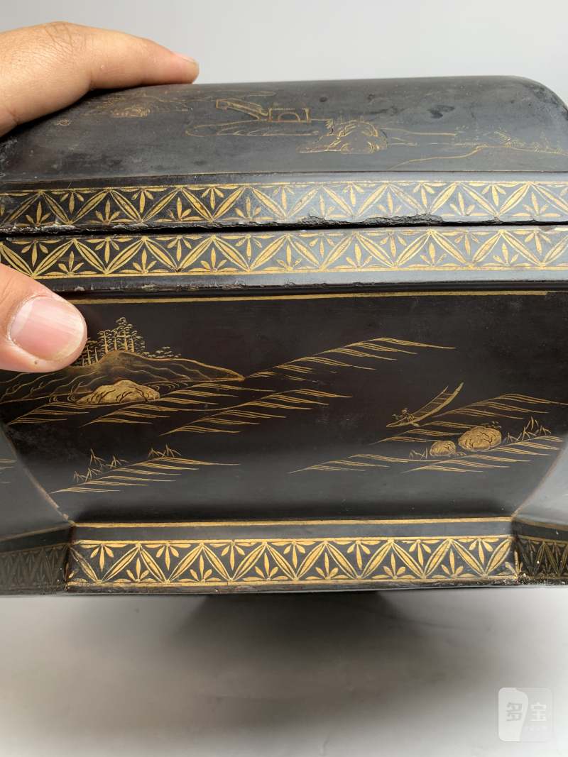 清乾隆 黑漆描金八宝山水楼阁纹大捧盒 - 图8
